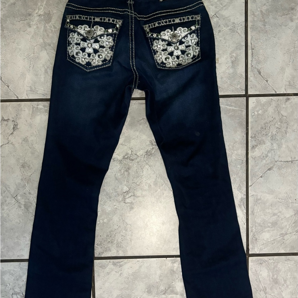Stylish Blue Women's Jeans with Embellished Pockets